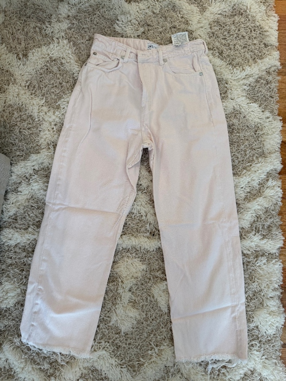 ZARA Light Pink Straight Jeans – Frayed Hem – Size 42 (US 10)